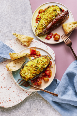 Gefüllte Auberginen mit Orangen-Couscous